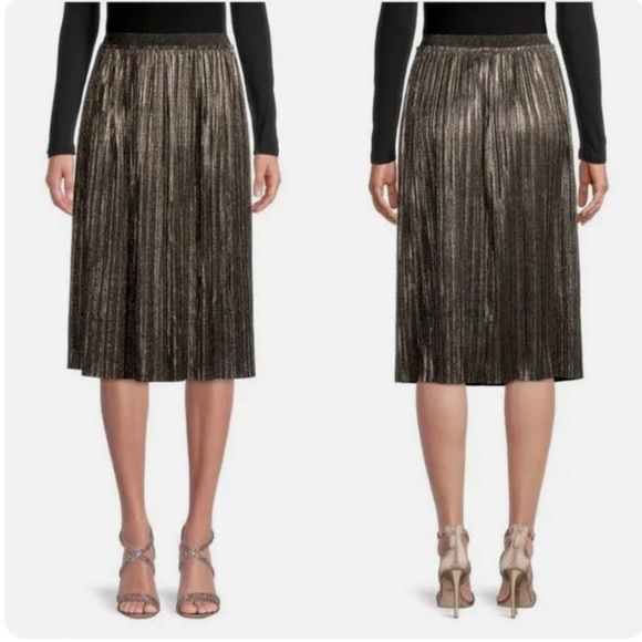 St. John Dresses & Skirts - St John Foil Pleated Jersey Skirt